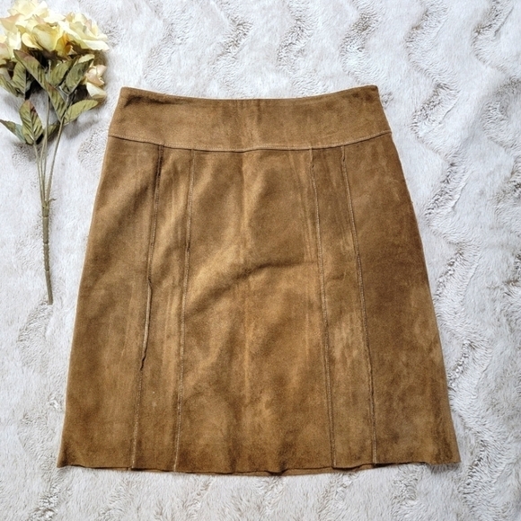 Ann Taylor Dresses & Skirts - Vtg Ann‎ Taylor Petites 100% Leather Shell Tan A Line Skirt Size 2P